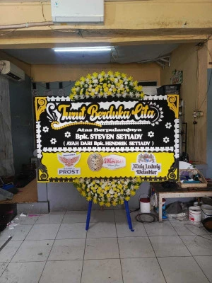Papan Bunga di Pait Kasembon
